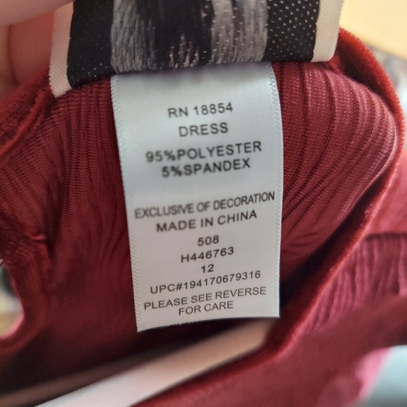 Nwt girls burgundy dress - Picture 7 of 9